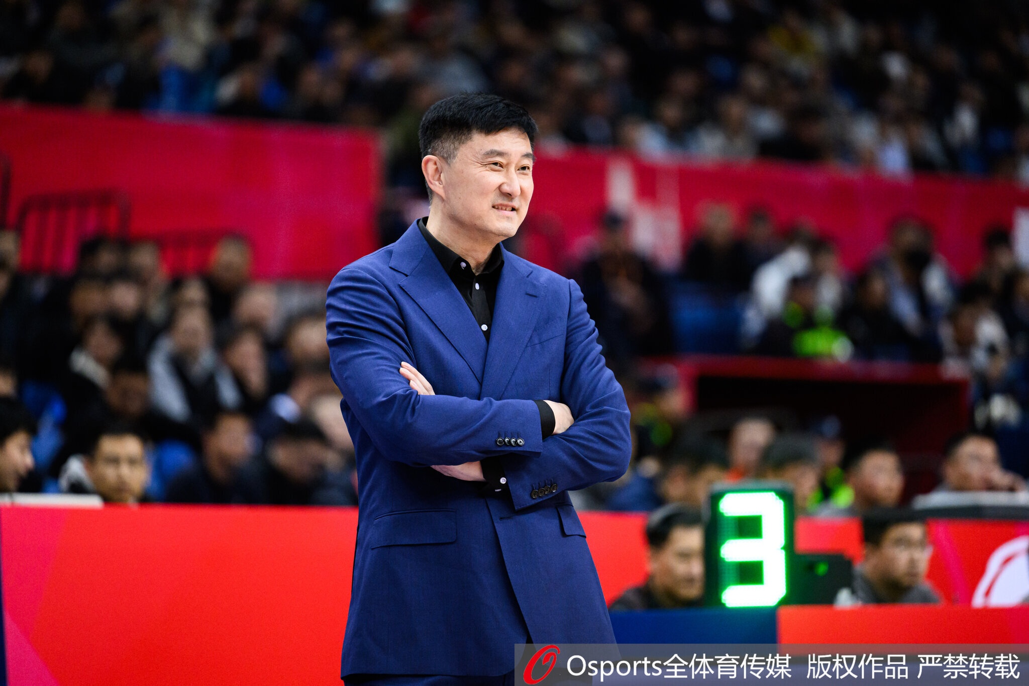 媒体人:杜锋改任广东宏远总教练属于荣誉性虚职 没有具体分工
