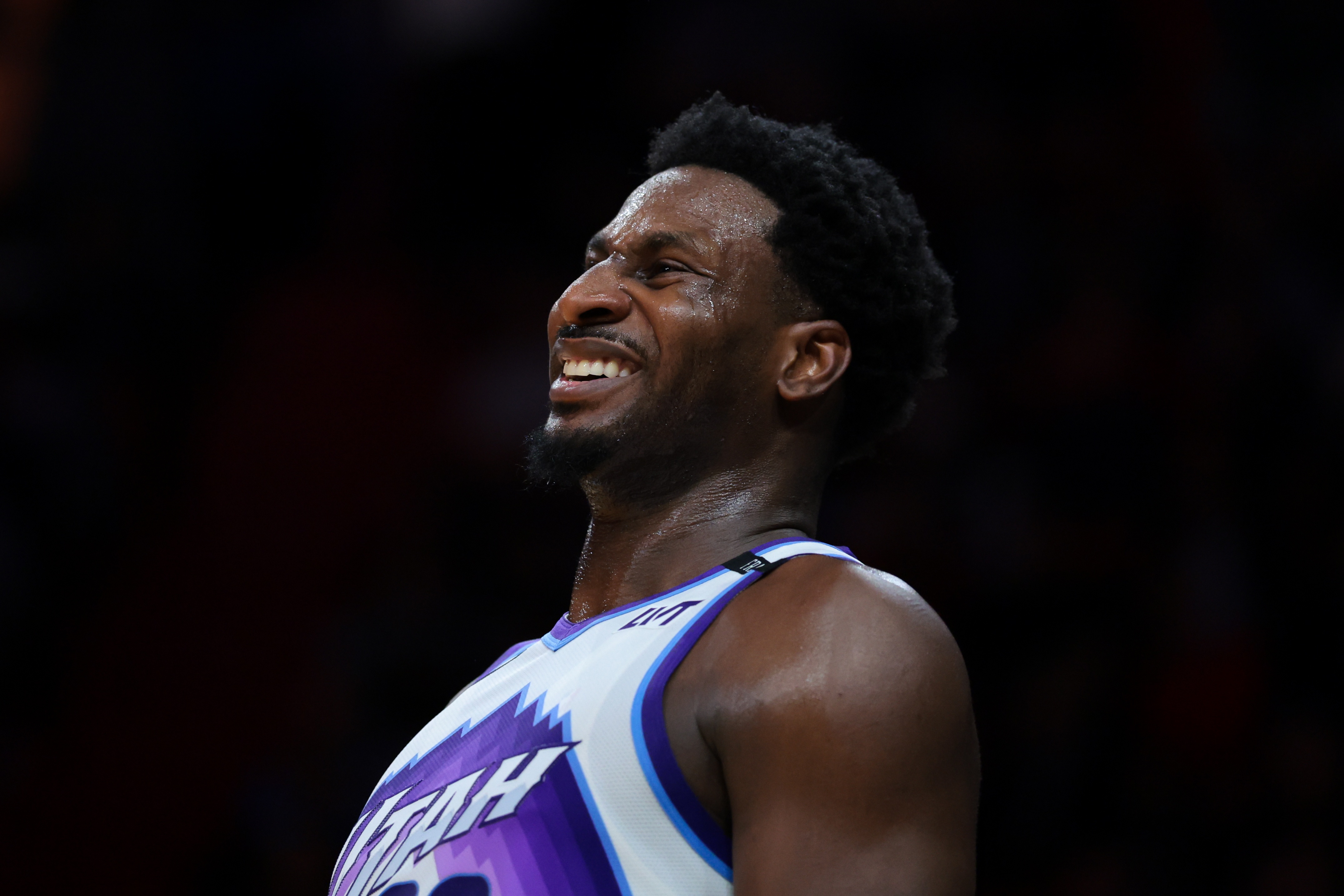 补强内线失败！勇记：上赛季交易截止日前 勇士曾尝试交易得到3J